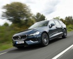 2019 Volvo V60 Front Three-Quarter Wallpapers 150x120