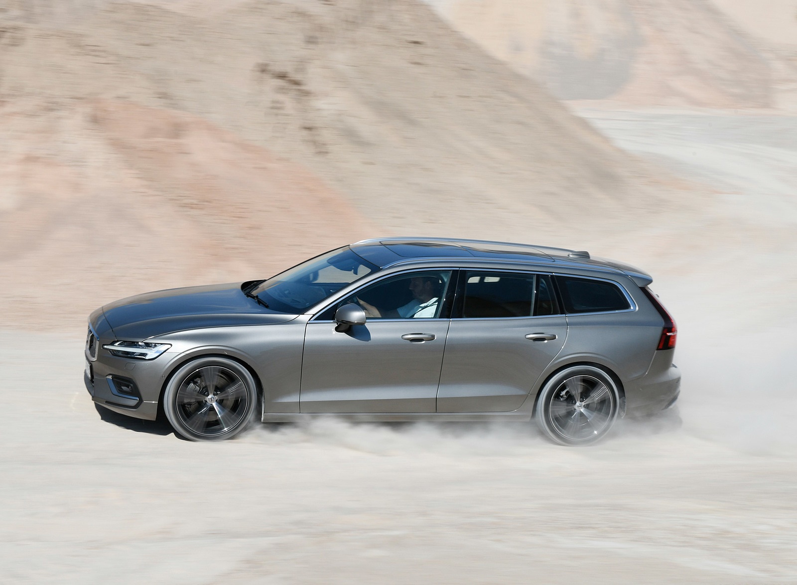 2019 Volvo V60 Side Wallpapers #87 of 140