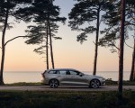 2019 Volvo V60 T6 AWD Inscription (Color: Pebble Grey Metallic) Side Wallpapers 150x120