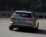 2019 Volvo V60 T6 Inscription (Color: Pebble Grey) Rear Wallpapers 150x120 (57)