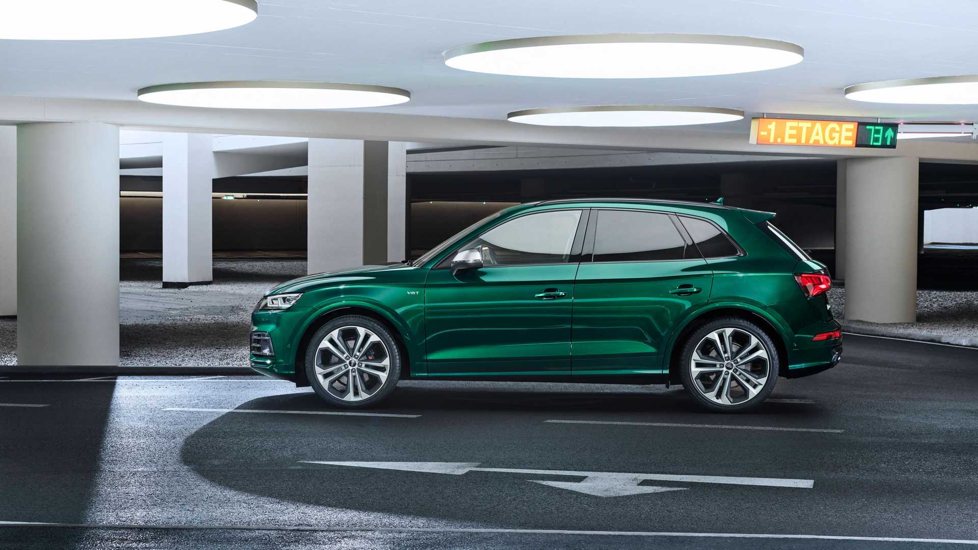 2020 Audi SQ5 TDI (Color: Azores Green Metallic) Side Wallpapers #13 of 19