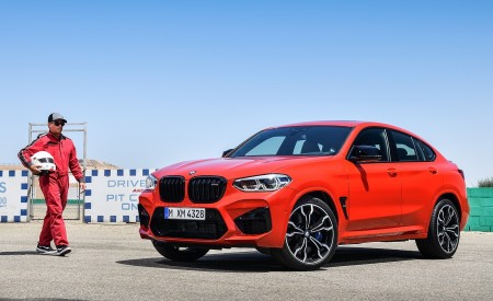 2020 BMW X4 M Competition Front Three-Quarter Wallpapers 450x275 (29)