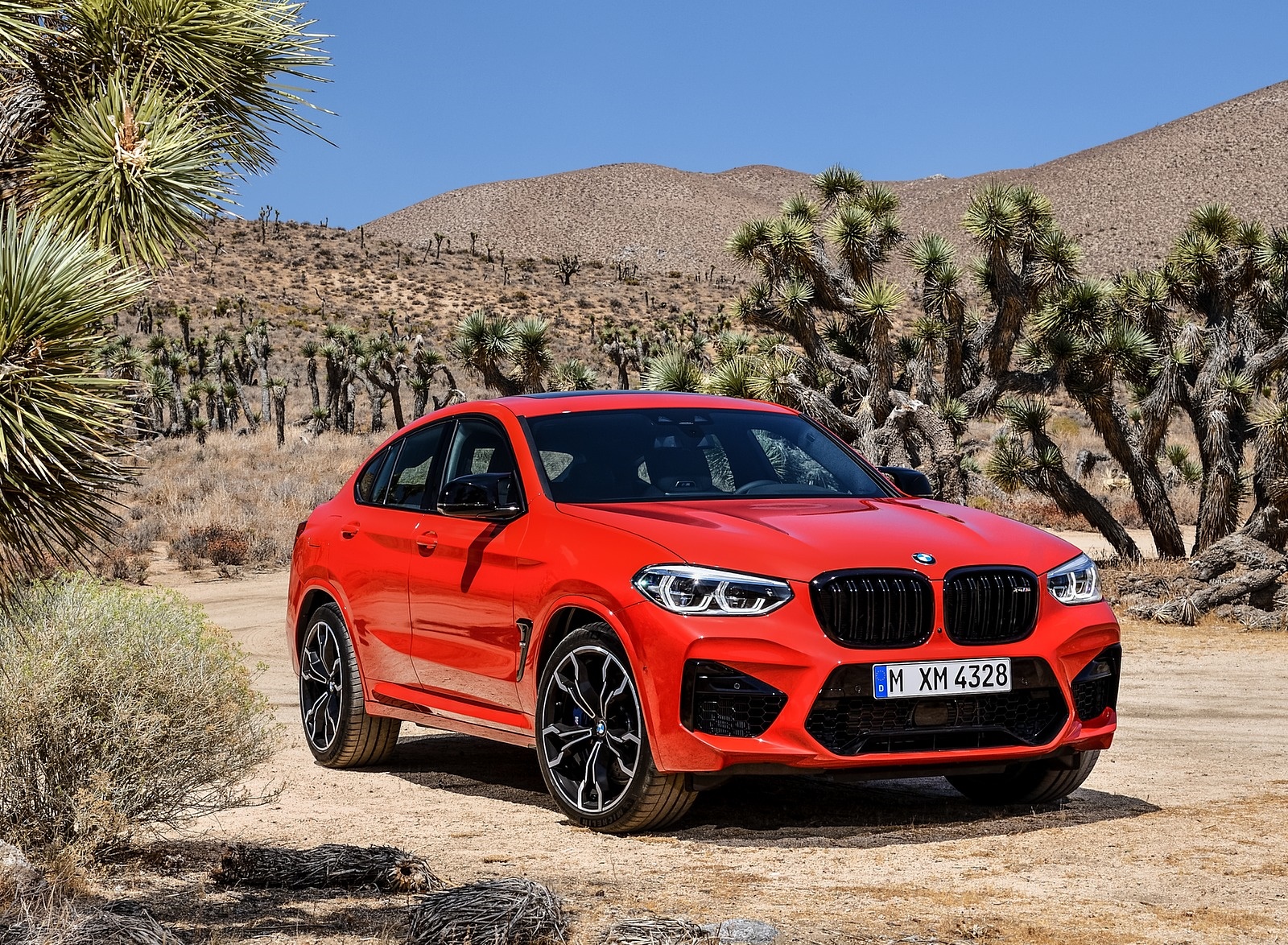 2020 BMW X4 M Competition Front Three-Quarter Wallpapers #30 of 86