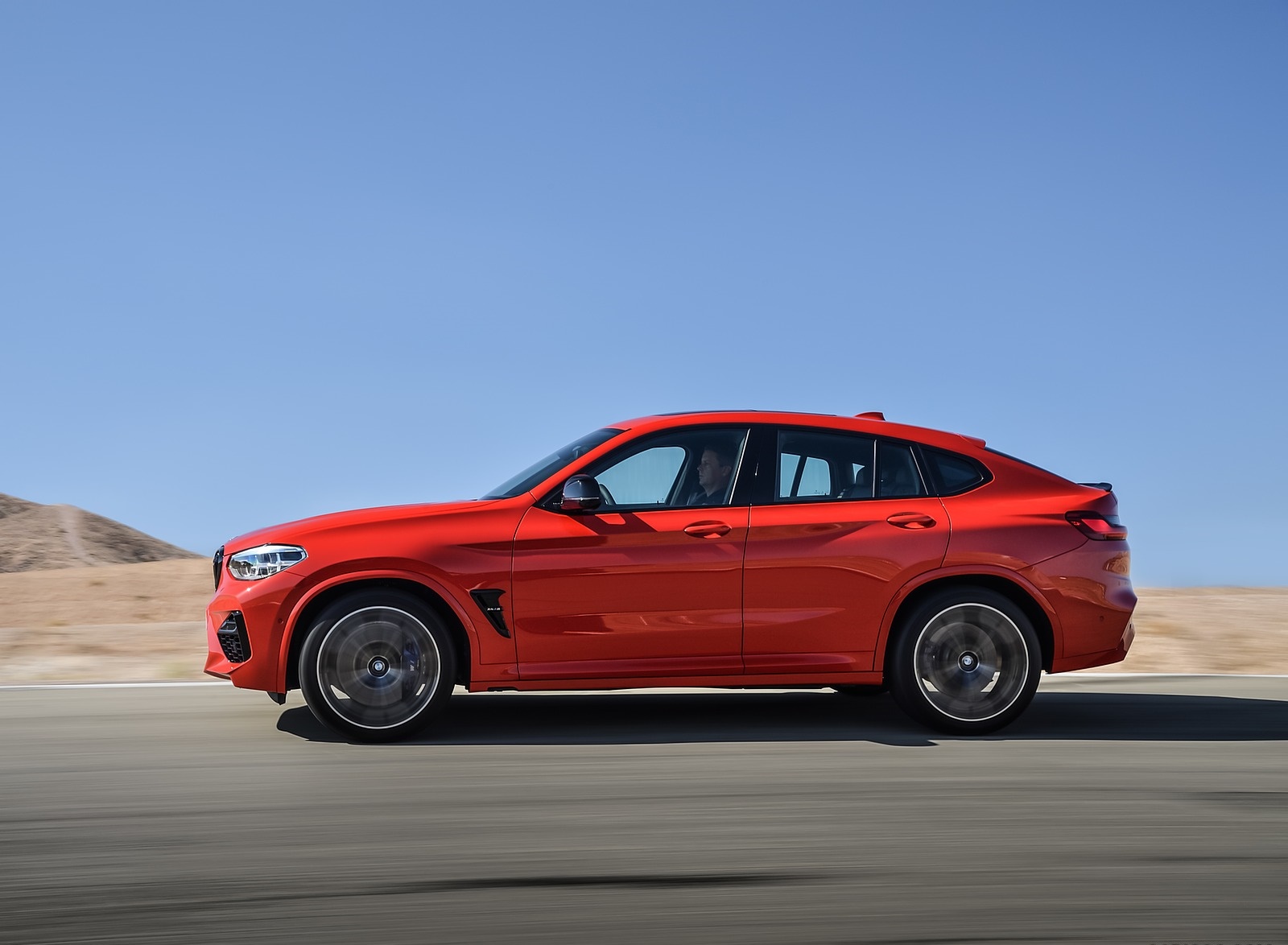 2020 BMW X4 M Competition Side Wallpapers (9)