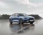 2020 Ford Focus ST Front Three-Quarter Wallpapers 150x120 (7)