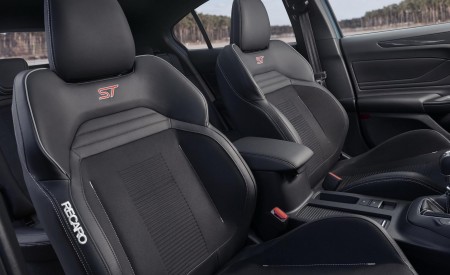 2020 Ford Focus ST Interior Front Seats Wallpapers 450x275 (20)