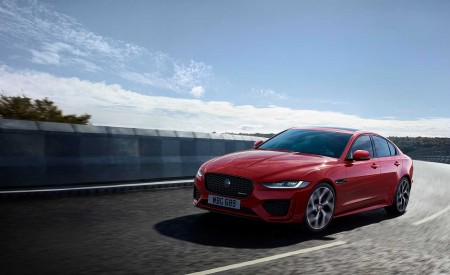 2020 Jaguar XE Front Three-Quarter Wallpapers 450x275 (89)