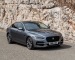 2020 Jaguar XE S D180 (Color: Eiger Grey) Front Three-Quarter Wallpapers 150x120 (42)