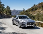 2020 Jaguar XE S D180 (Color: Eiger Grey) Front Three-Quarter Wallpapers 150x120 (34)