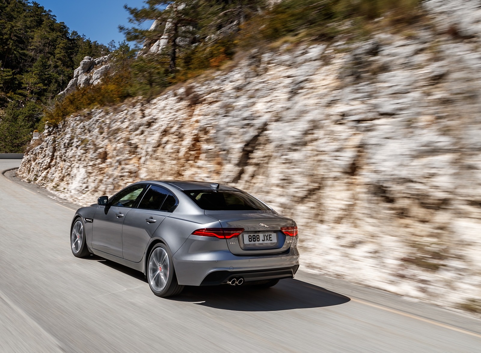 2020 Jaguar XE S D180 (Color: Eiger Grey) Rear Three-Quarter Wallpapers #36 of 138