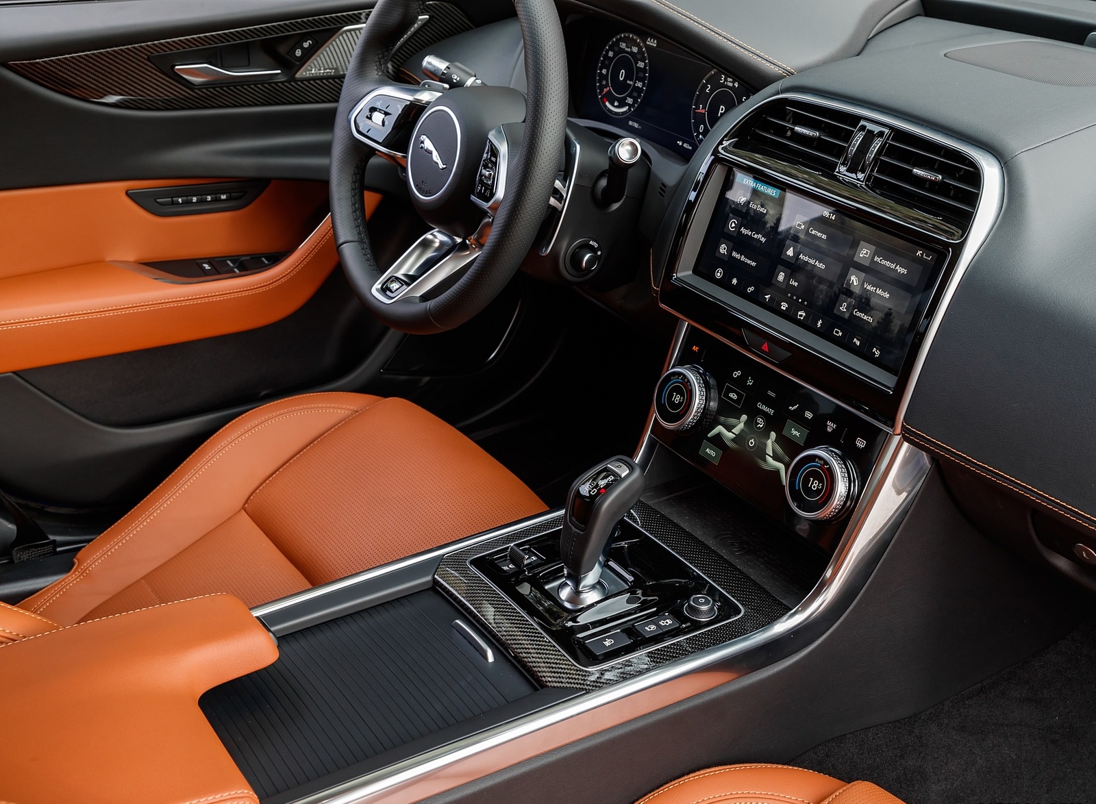 2020 Jaguar XE S R-Dynamic P250 (Color: Caesium Blue) Interior Wallpapers #85 of 138