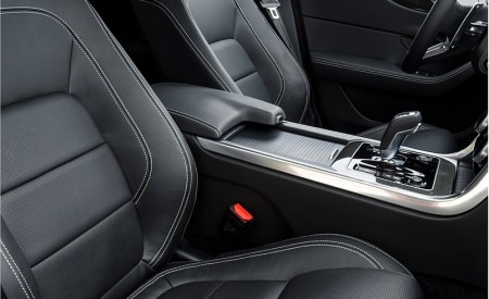 2020 Jaguar XE S R-Dynamic P300 (Color: Caldera Red) Interior Front Seats Wallpapers 450x275 (27)