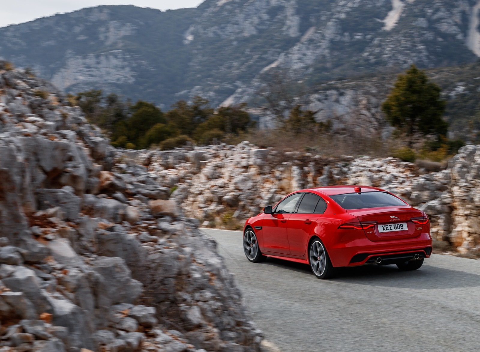 2020 Jaguar XE S R-Dynamic P300 (Color: Caldera Red) Rear Three-Quarter Wallpapers (5)