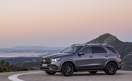 2020 Mercedes-AMG GLE 53 4MATIC+ (Color: Selenite Grey) Front Three-Quarter Wallpapers 450x275 (19)