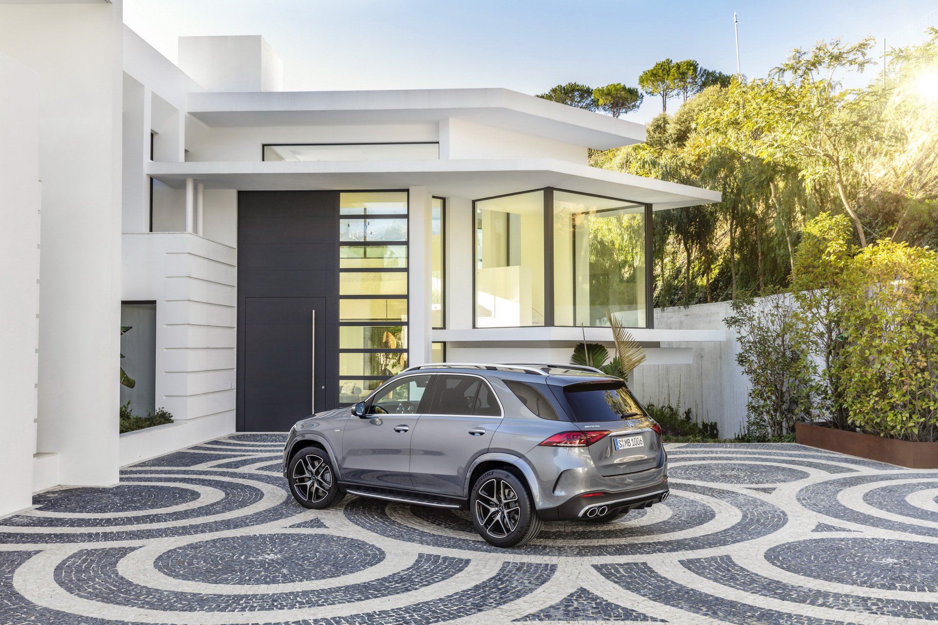 2020 Mercedes-AMG GLE 53 4MATIC+ (Color: Selenite Grey) Rear Three-Quarter Wallpapers #24 of 44