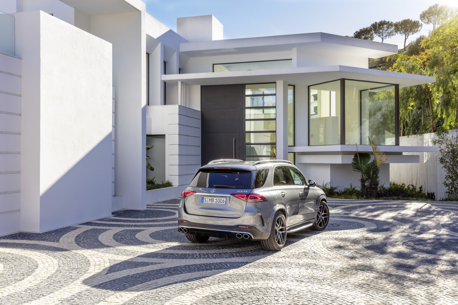 2020 Mercedes-AMG GLE 53 4MATIC+ (Color: Selenite Grey) Rear Wallpapers #25 of 44