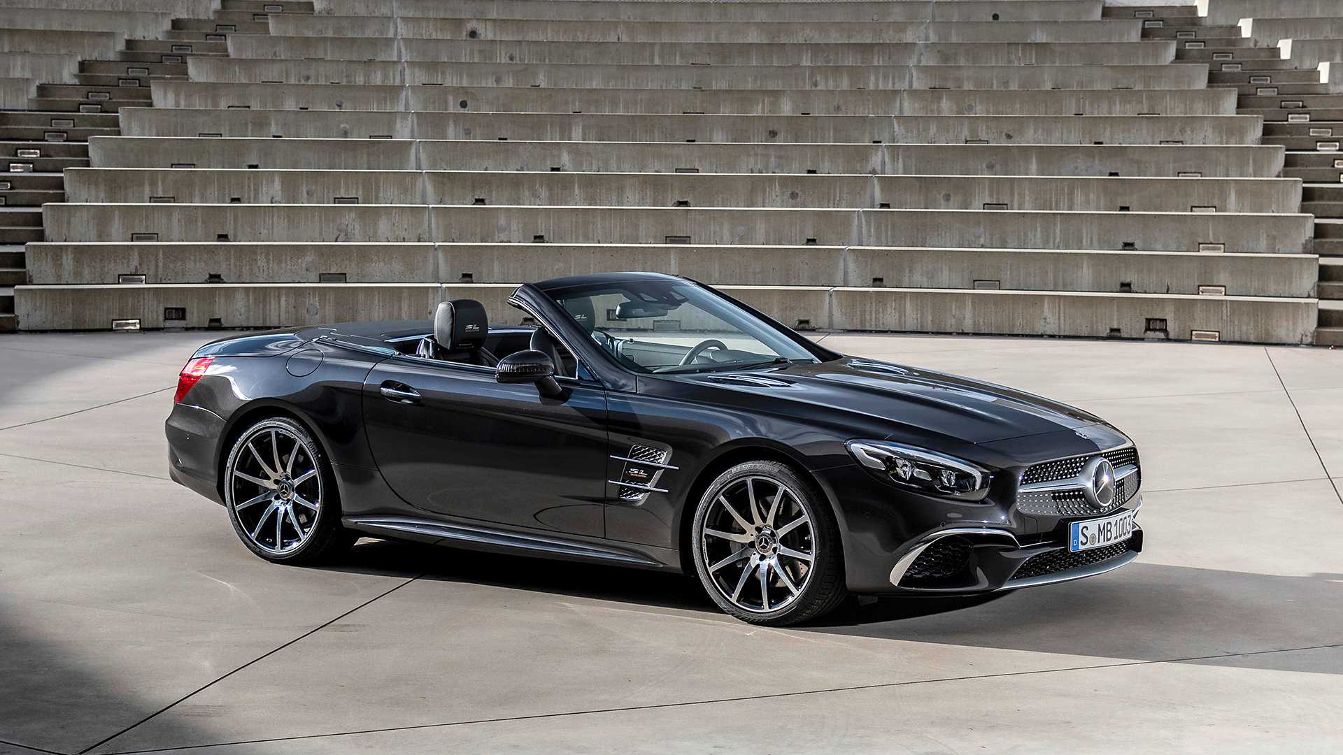 2020 Mercedes-Benz SL 500 Grand Edition (Color: Graphite Grey) Front Three-Quarter Wallpapers (3)