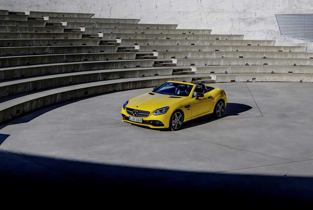2020 Mercedes-Benz SLC 300 Final Edition Front Three-Quarter Wallpapers #31 of 42