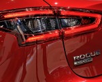 2020 Nissan Rogue Sport Tail Light Wallpapers 150x120 (40)