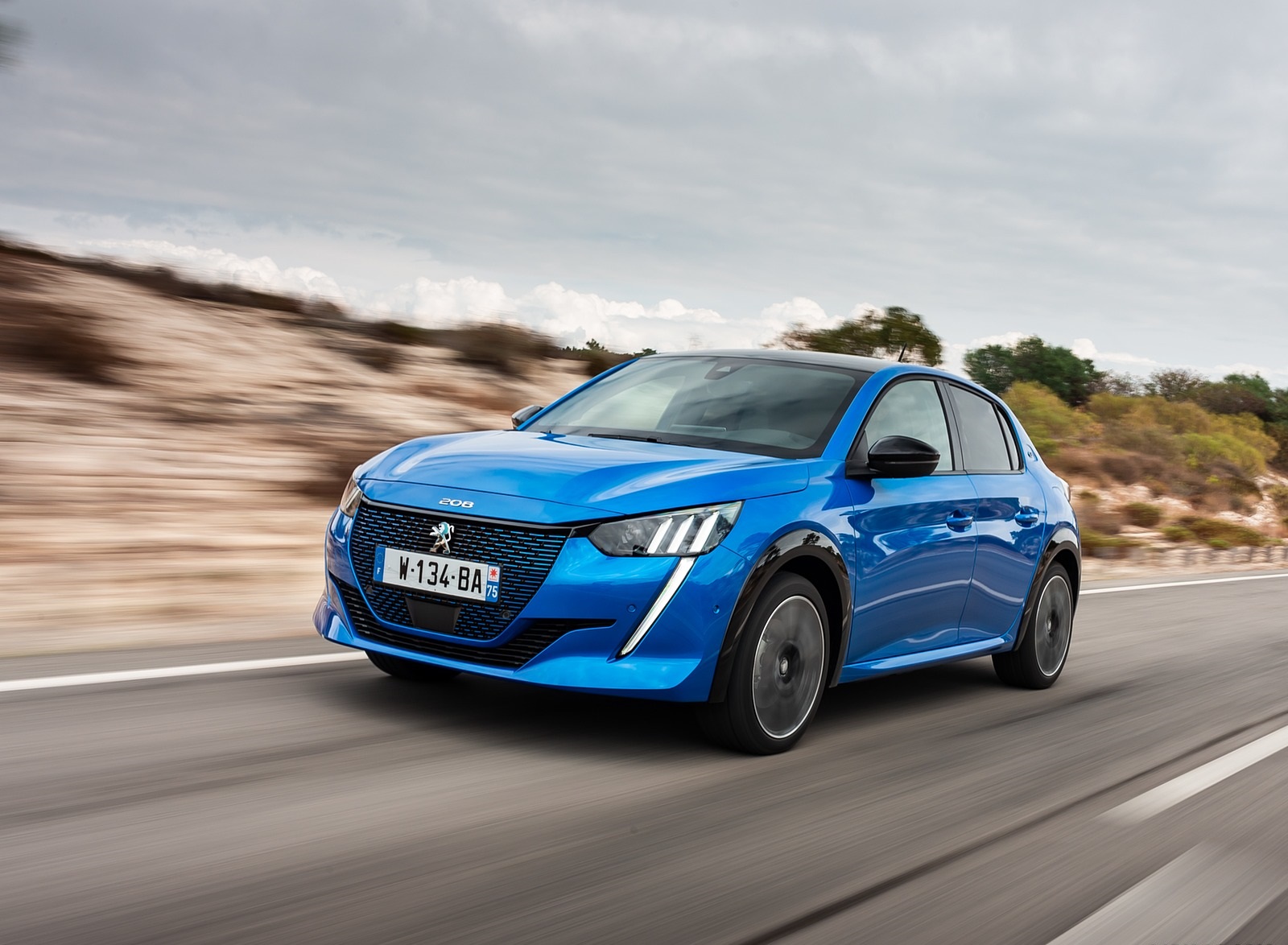 2020 Peugeot e-208 EV Front Three-Quarter Wallpapers (5)