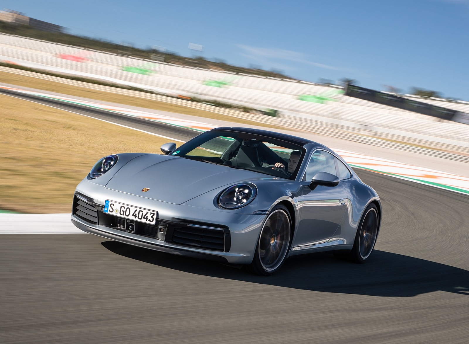 2020 Porsche 911 4S (Color: Agate Grey Metallic) Front Three-Quarter Wallpapers #106 of 185