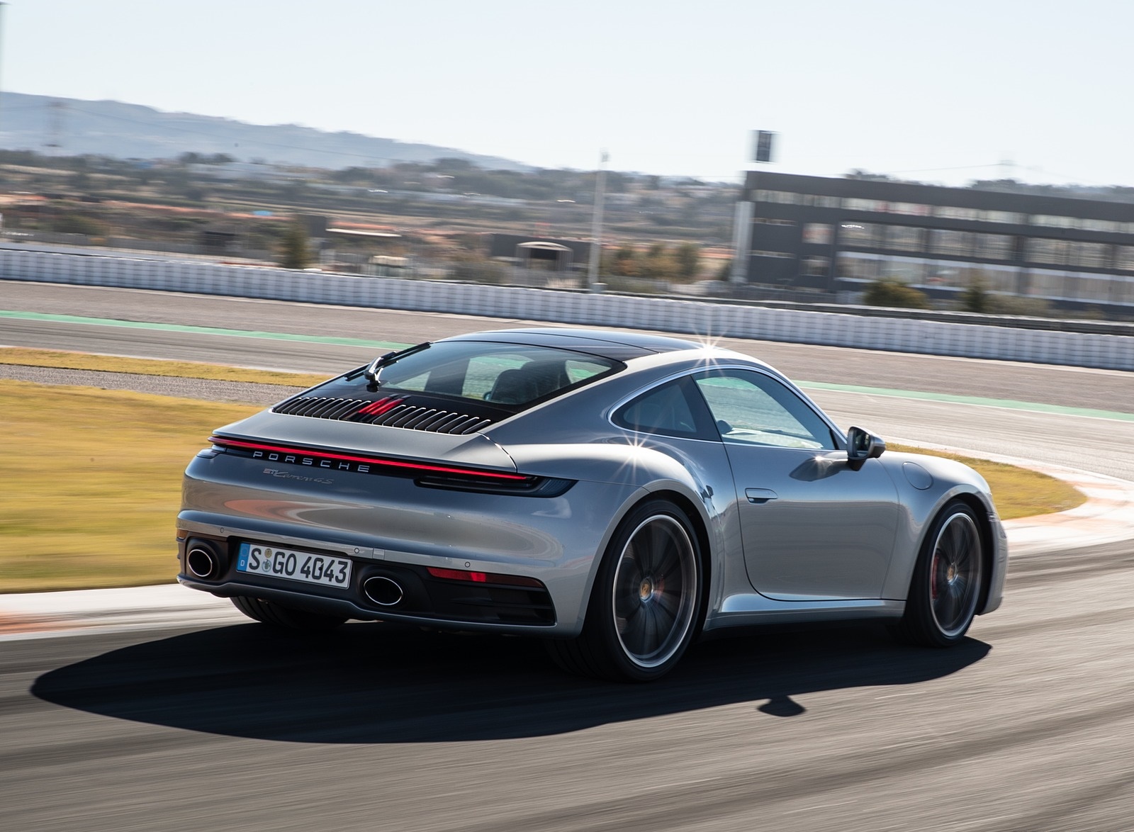 2020 Porsche 911 4S (Color: Agate Grey Metallic) Rear Three-Quarter Wallpapers #108 of 185