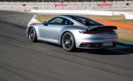 2020 Porsche 911 4S (Color: Agate Grey Metallic) Rear Three-Quarter Wallpapers 450x275 (109)