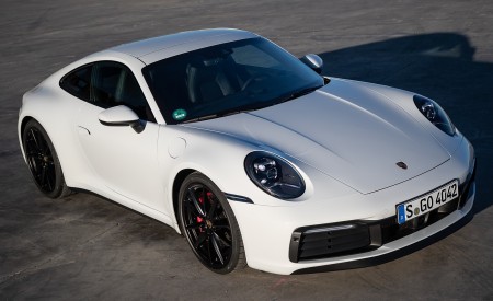 2020 Porsche 911 4S (Color: Carrara White Metallic) Front Three-Quarter Wallpapers 450x275 (127)