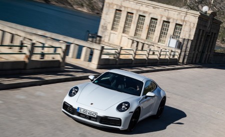 2020 Porsche 911 4S (Color: Carrara White Metallic) Front Wallpapers 450x275 (122)