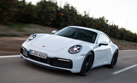 2020 Porsche 911 4S (Color: Carrara White Metallic) Front Wallpapers 450x275 (112)
