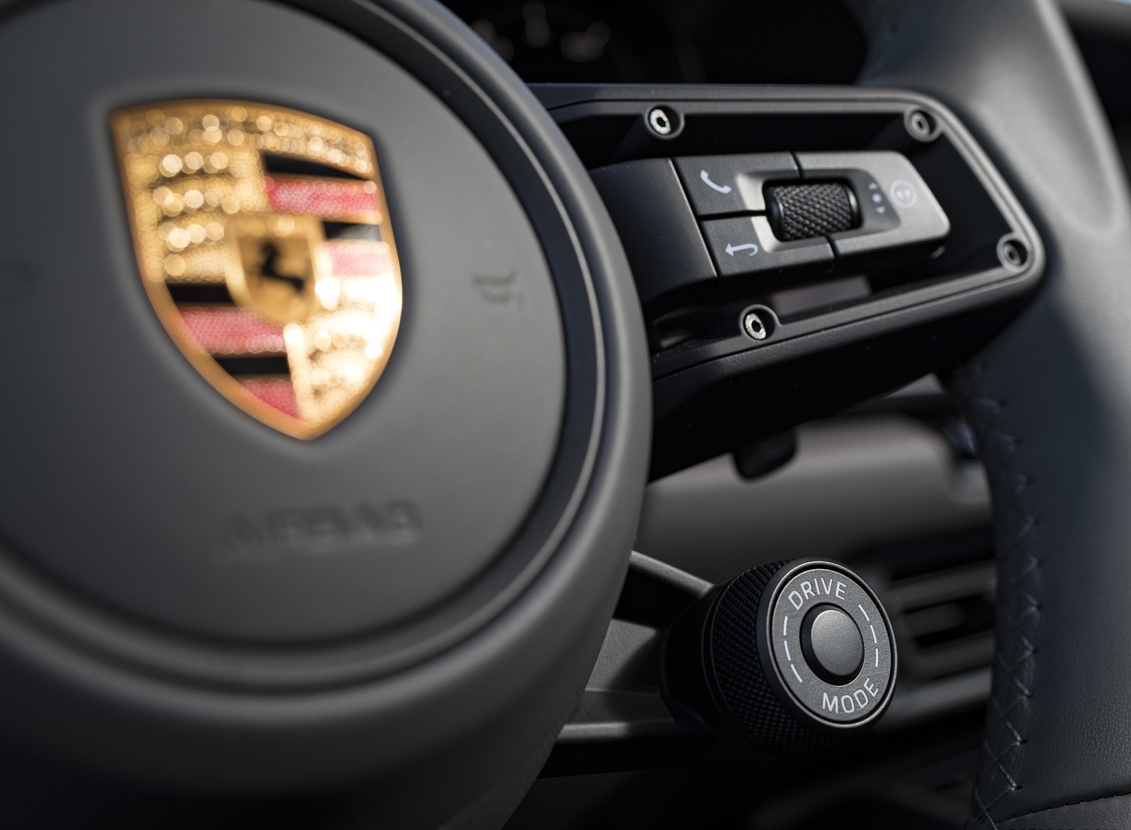 2020 Porsche 911 4S (Color: Guards Red) Interior Steering Wheel Wallpapers #25 of 185