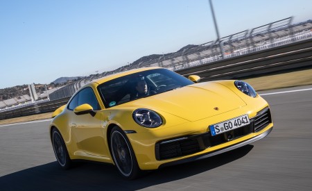 2020 Porsche 911 4S (Color: Racing Yellow) Front Three-Quarter Wallpapers 450x275 (74)