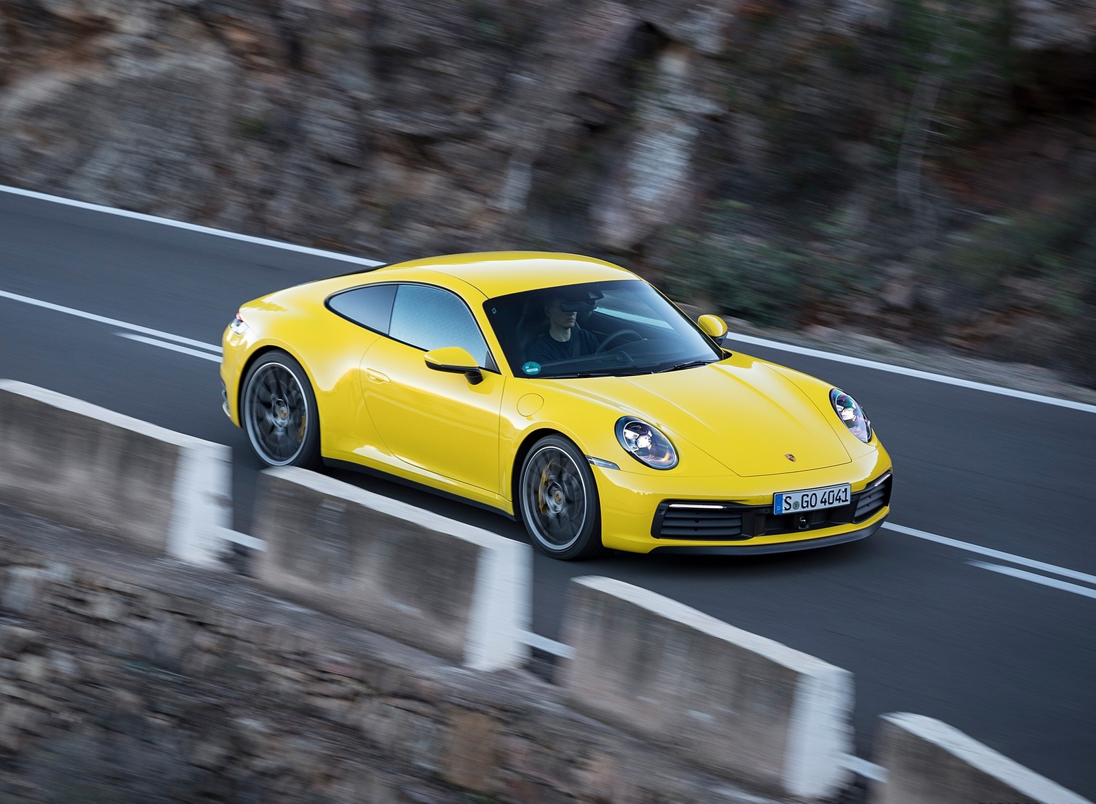 2020 Porsche 911 4S (Color: Racing Yellow) Front Three-Quarter Wallpapers #63 of 185