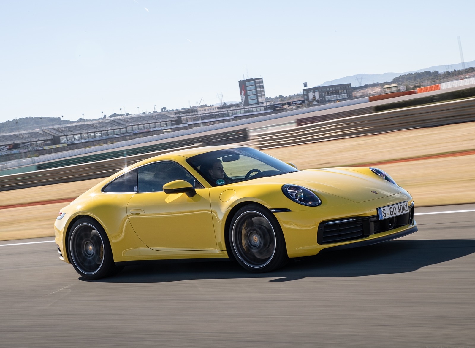 Порше 911 2020 Carrera 4s