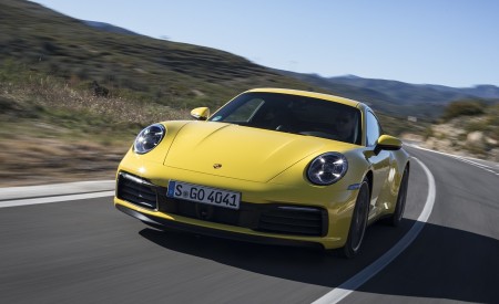 2020 Porsche 911 4S (Color: Racing Yellow) Front Three-Quarter Wallpapers 450x275 (65)