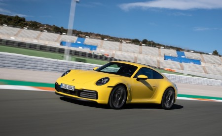 2020 Porsche 911 4S (Color: Racing Yellow) Front Three-Quarter Wallpapers 450x275 (78)