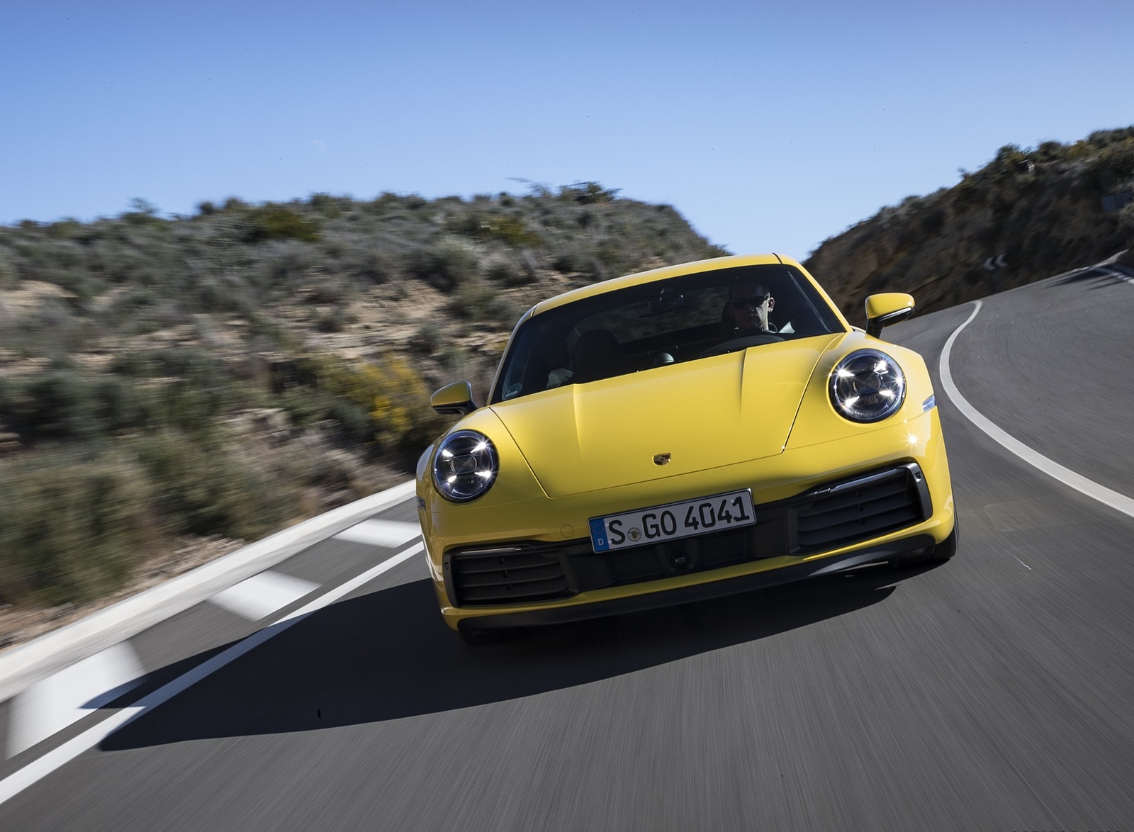 2020 Porsche 911 4S (Color: Racing Yellow) Front Wallpapers #68 of 185