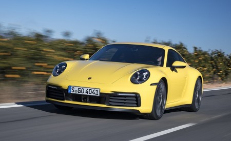 2020 Porsche 911 4S (Color: Racing Yellow) Front Wallpapers 450x275 (69)