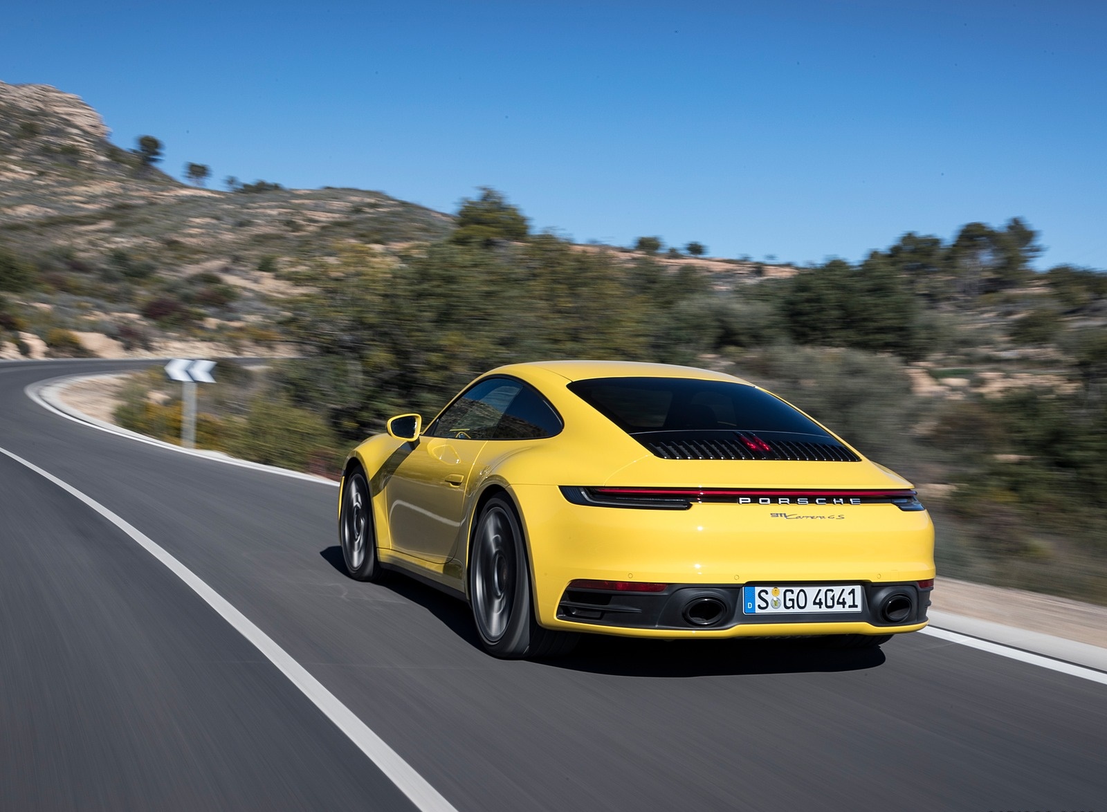2020 Porsche 911 4S (Color: Racing Yellow) Rear Three-Quarter Wallpapers #71 of 185
