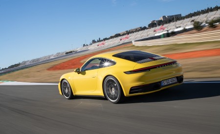 2020 Porsche 911 4S (Color: Racing Yellow) Rear Three-Quarter Wallpapers 450x275 (82)