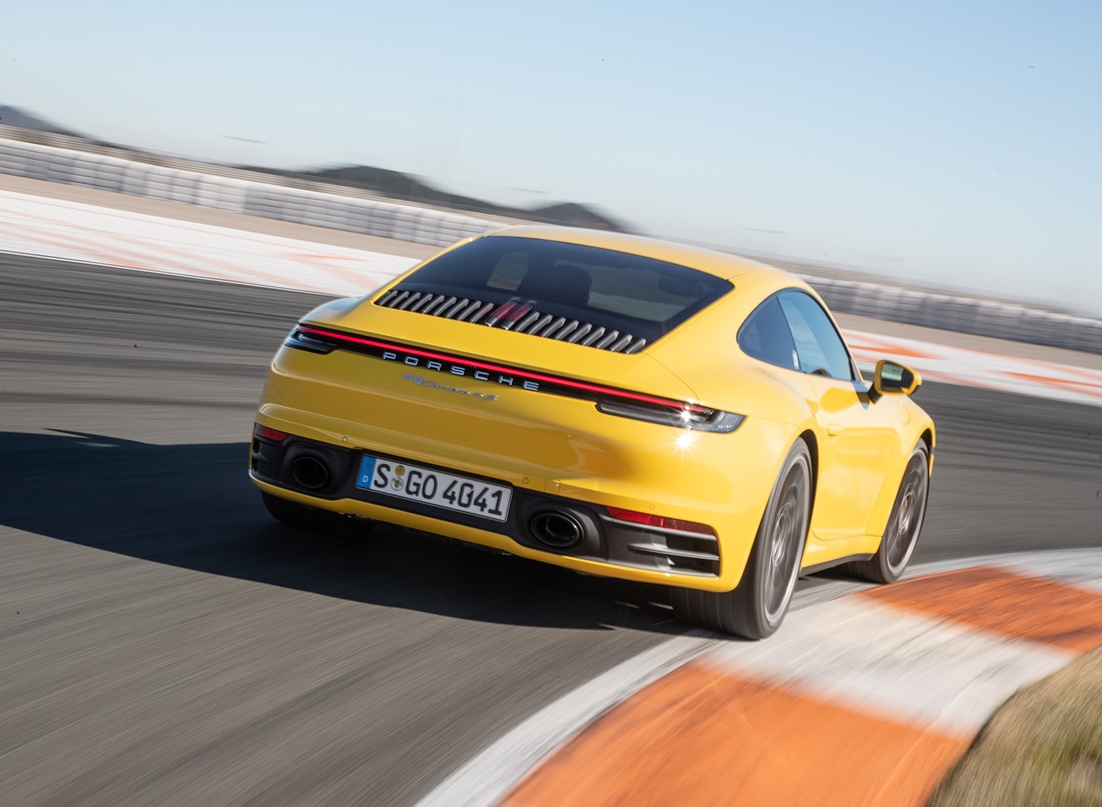 2020 Porsche 911 4S (Color: Racing Yellow) Rear Wallpapers #84 of 185