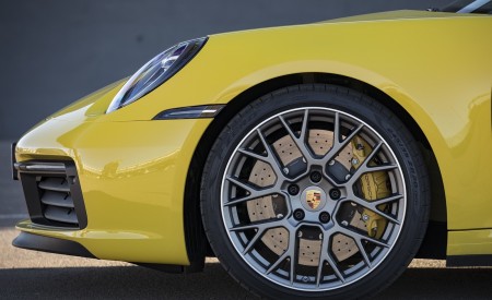 2020 Porsche 911 4S (Color: Racing Yellow) Wheel Wallpapers 450x275 (92)
