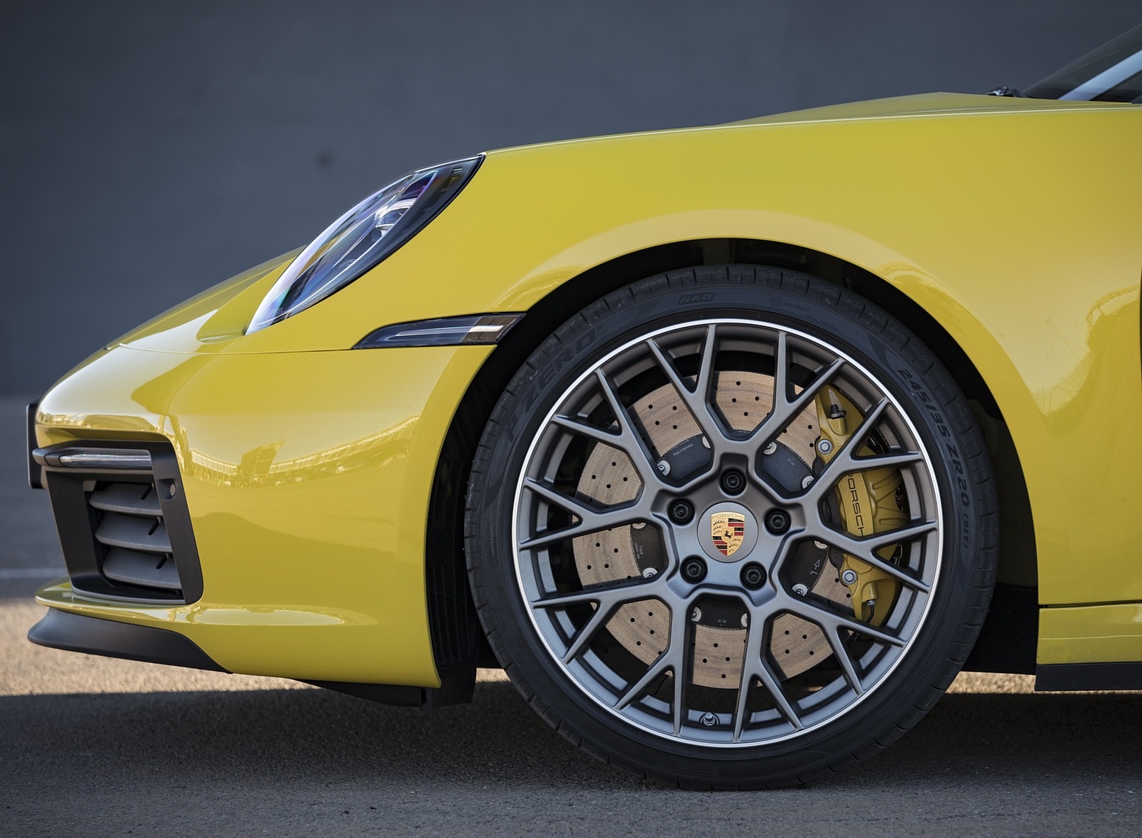 2020 Porsche 911 4S (Color: Racing Yellow) Wheel Wallpapers #92 of 185