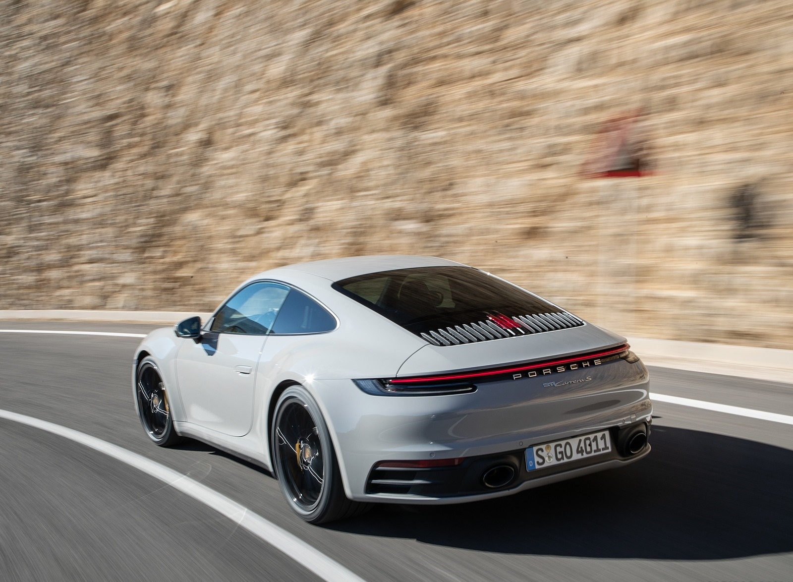 2020 Porsche 911 S (Color: Crayon) Rear Three-Quarter Wallpapers #178 of 185