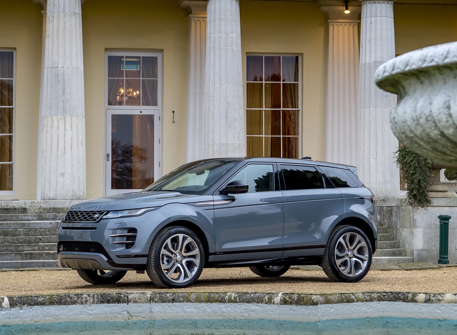 2020 Range Rover Evoque Front Three-Quarter Wallpapers #130 of 150