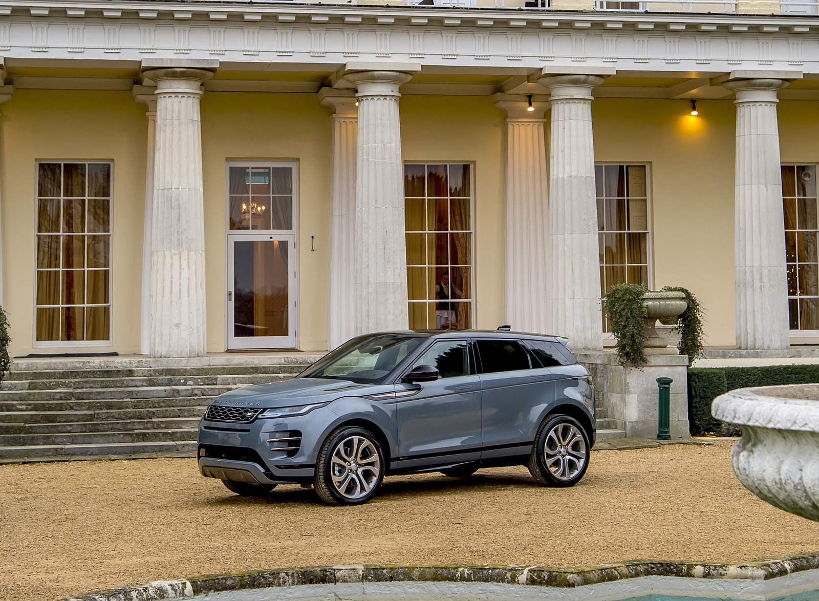2020 Range Rover Evoque Front Three-Quarter Wallpapers #113 of 150