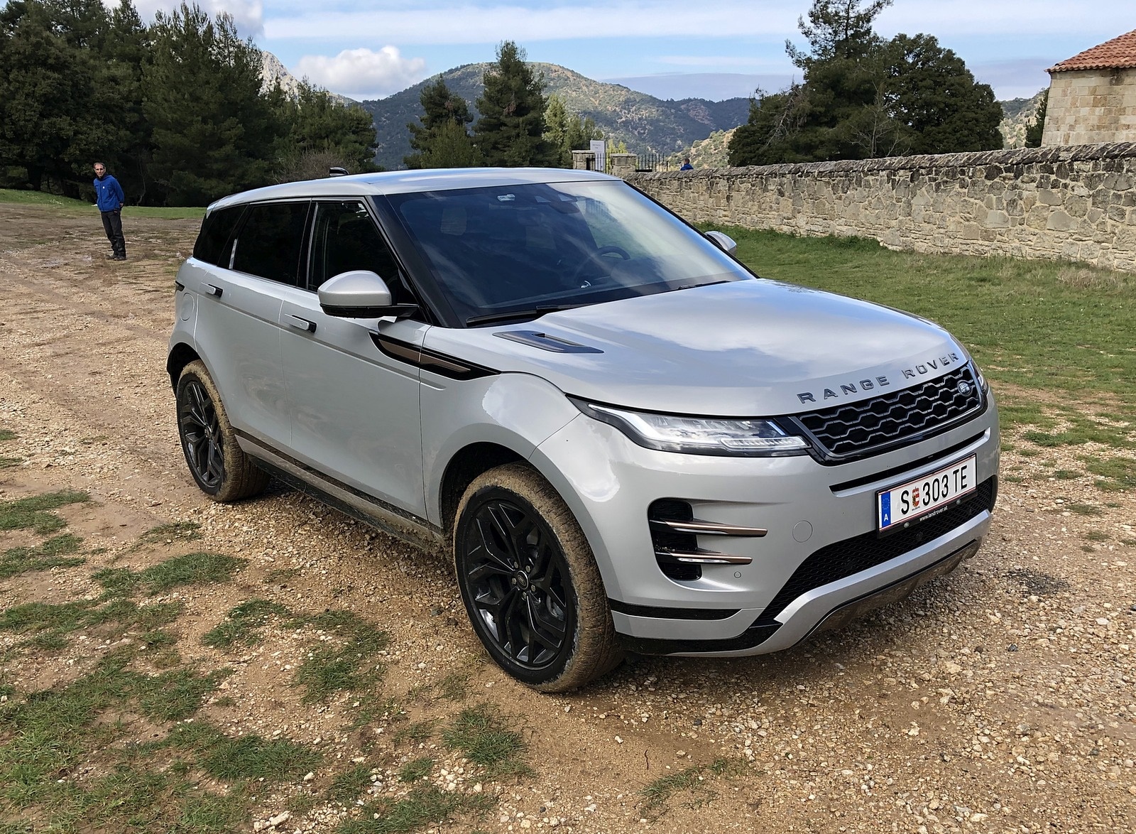 2020 Range Rover Evoque Front Three-Quarter Wallpapers #11 of 150