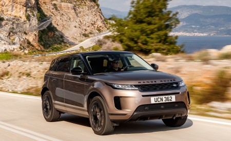 2020 Range Rover Evoque Front Three-Quarter Wallpapers 450x275 (2)