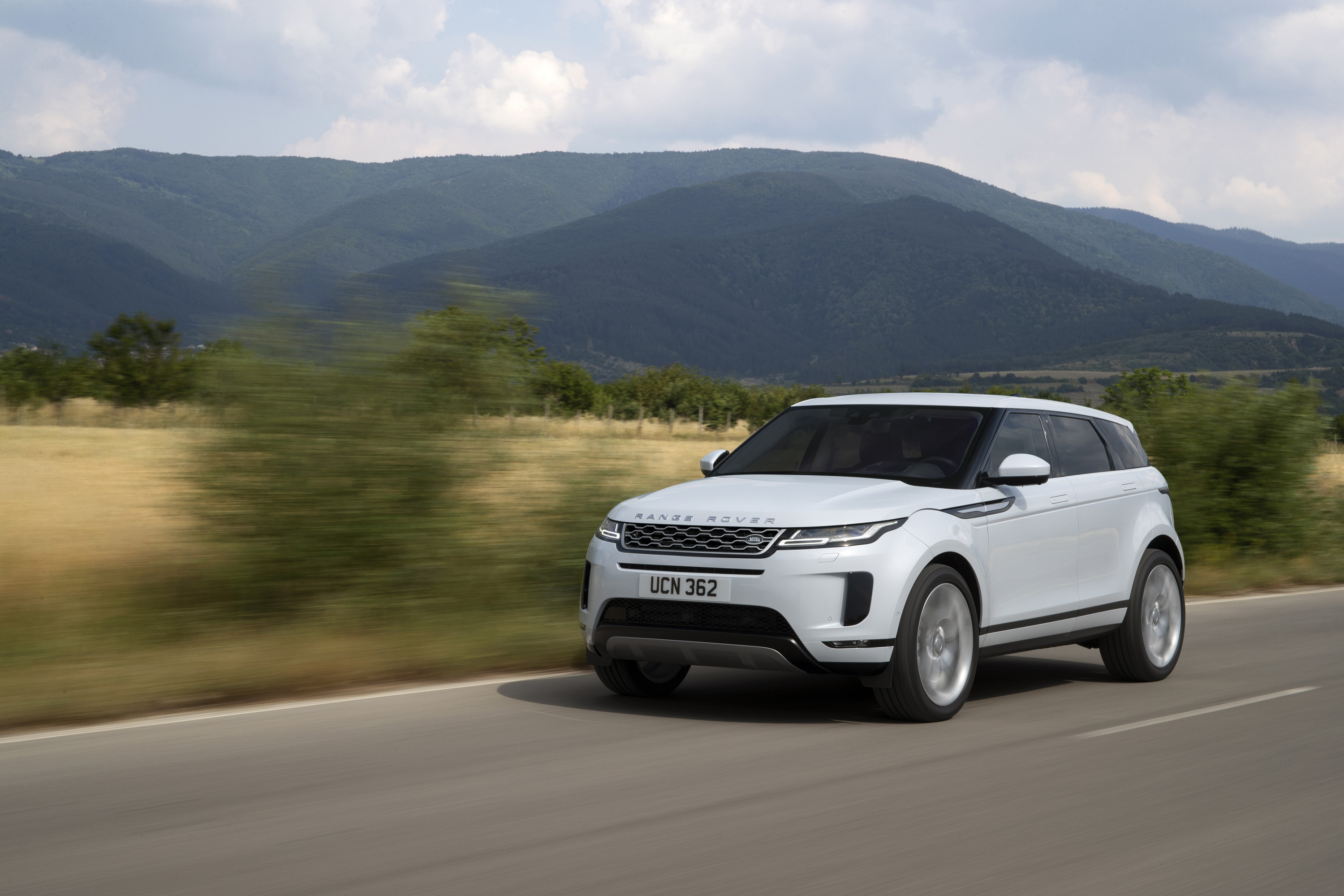 2020 Range Rover Evoque Front Three-Quarter Wallpapers #78 of 150