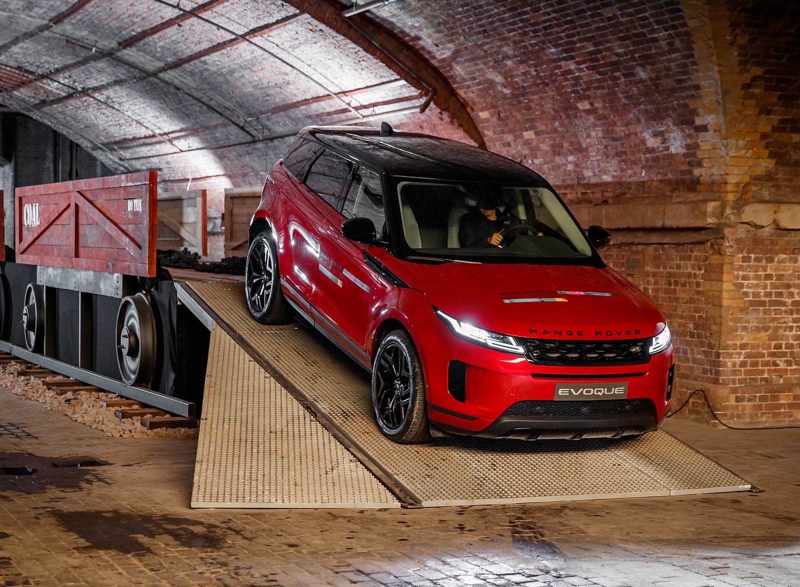 Range Rover Evoque Wallpaper Hd Red
